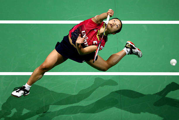 羽毛球基础教学:10个必学打法招式详细解析