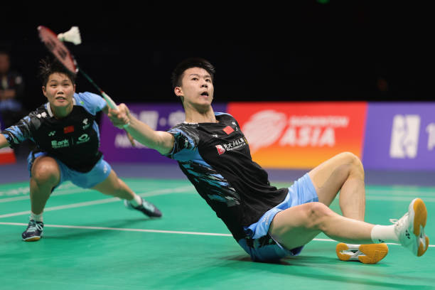 羽毛球杀球基础教程 - 新手也能轻松学会的杀球技巧