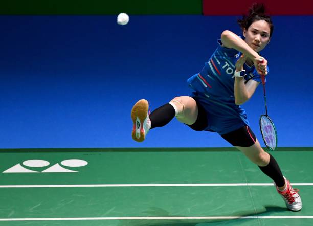 羽毛球场地的标准尺寸是多少？附高度限制说明