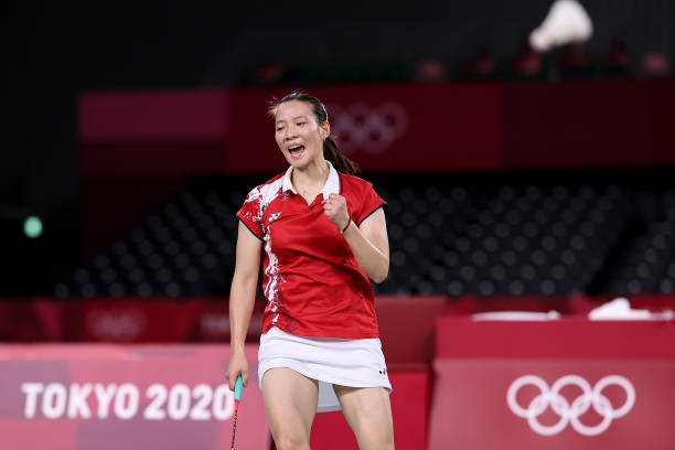 羽毛球双打换位实战案例:看职业选手如何完美执行