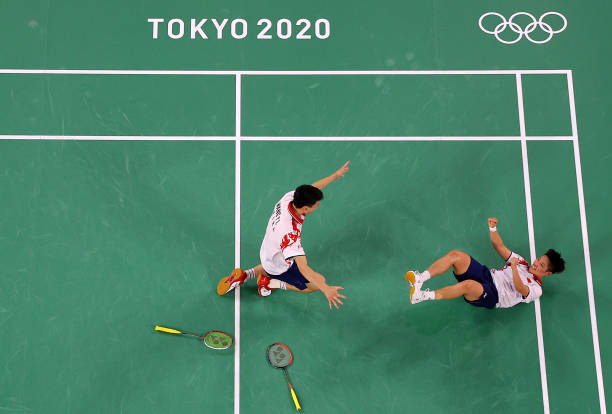 羽毛球发球界限规则解析：合法发球区域详解