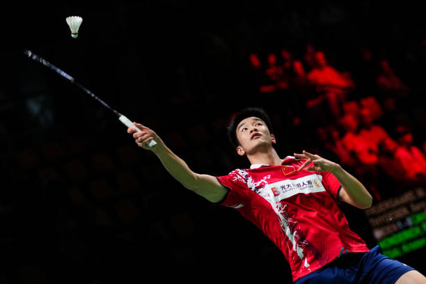 羽毛球拍选购指南:从材质到平衡点全面解析