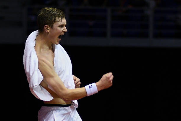 羽毛球运动员等级划分标准详解：从入门到专业