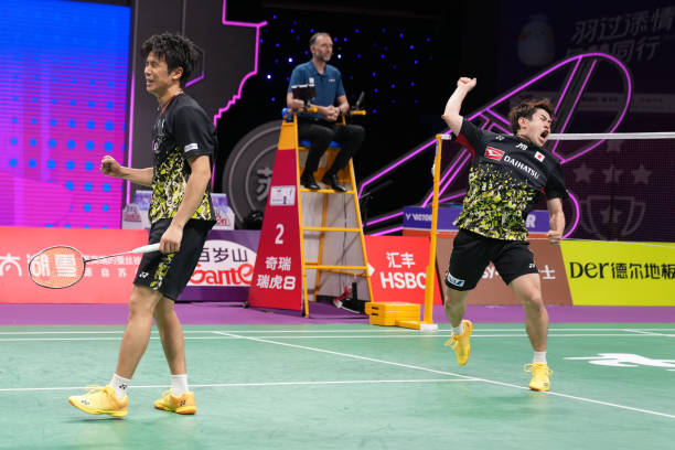 儿童羽毛球拍怎么选?轻量化设计助力孩子轻松挥拍