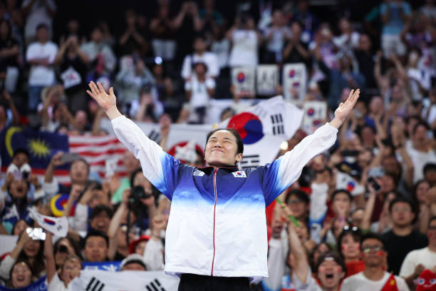 签名对比：桃田贤斗与其他羽毛球选手的签名风格差异