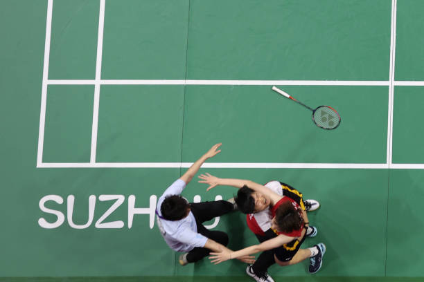 羽毛球混双决赛争议判罚回放：VAR技术还原真相