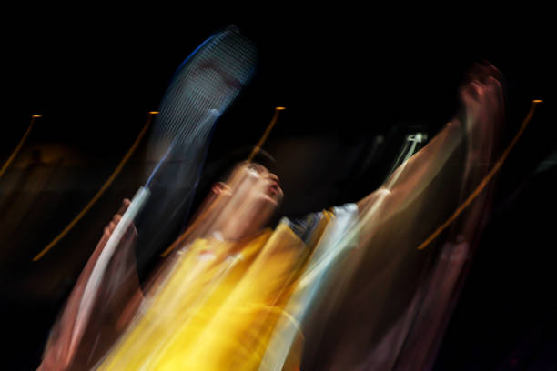 哪种羽毛球拍击球声音最响亮？揭秘高分贝球拍