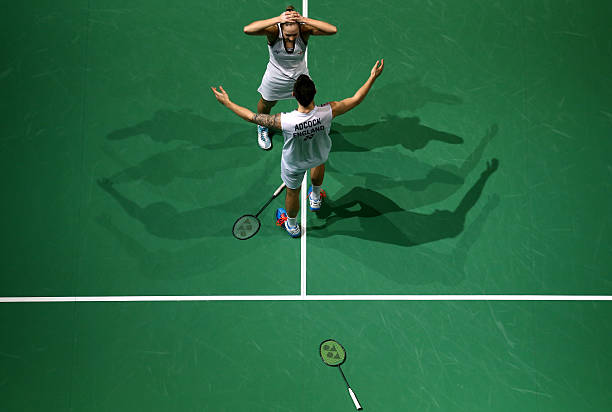 实战中扣球动作的灵活运用与战术配合