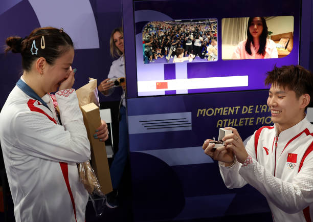 安全距离与缓冲区：排球场和羽毛球场周边空间要求