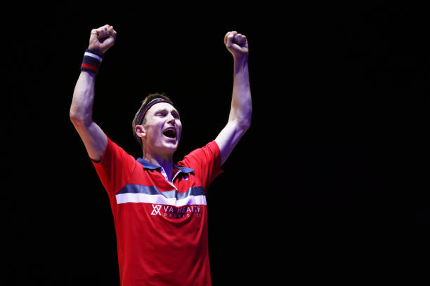 正规羽毛球场标准尺寸详解:单打与双打场地差异