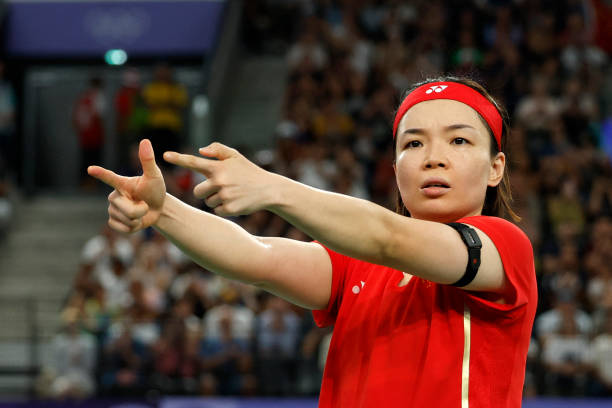 手把手教你画羽毛球:从线稿到上色全教程