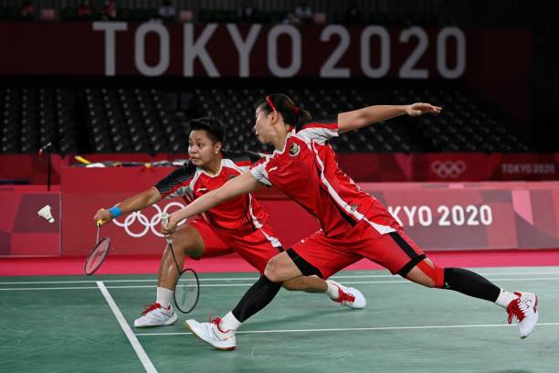 天价羽毛球拍盘点：这些球拍凭什么价值连城？