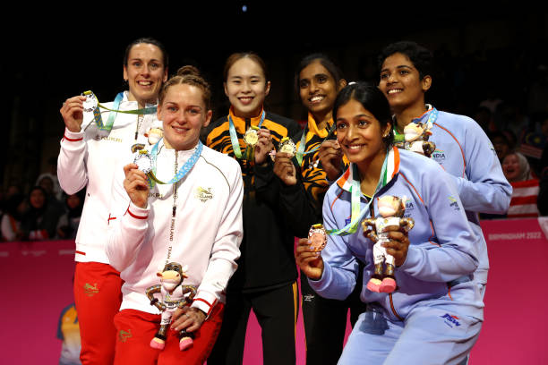 羽毛球裁判手势与规则解读:看懂比赛信号