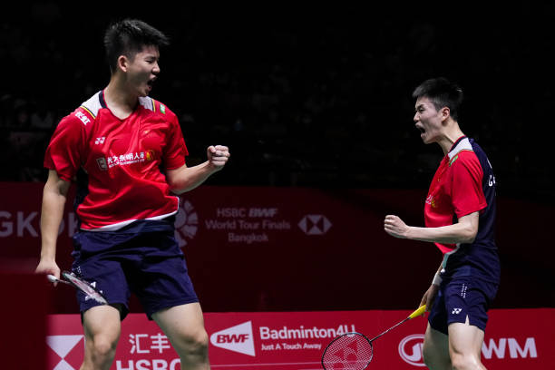 羽毛球场地分类：单打、双打场地区域划分详解