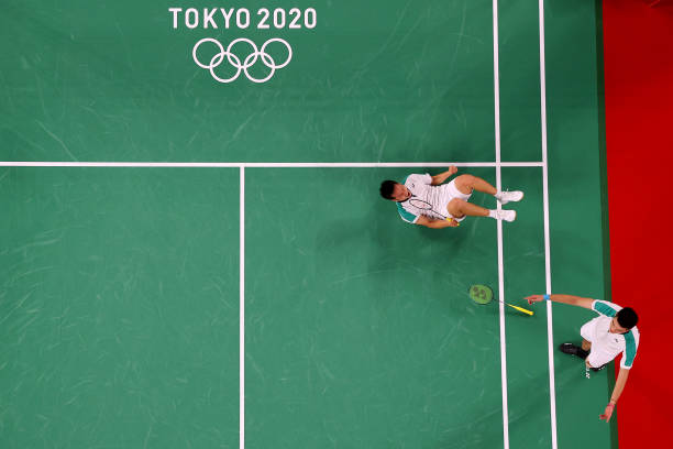 家长必看：如何在家陪孩子练习羽毛球基本功