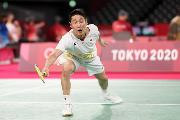 中国队今日赛程:石宇奇冲击决赛,混双内战一触即发