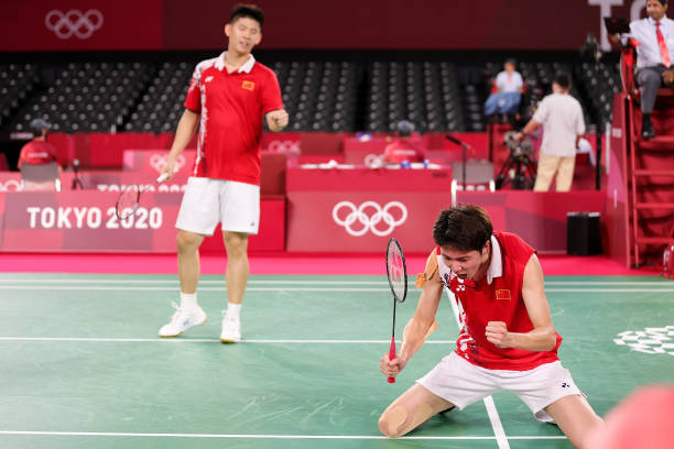 羽毛球场地维护与保养的注意事项