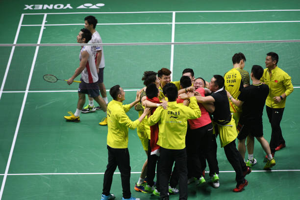 羽毛球新手必看：发球顺序规则与实战应用技巧