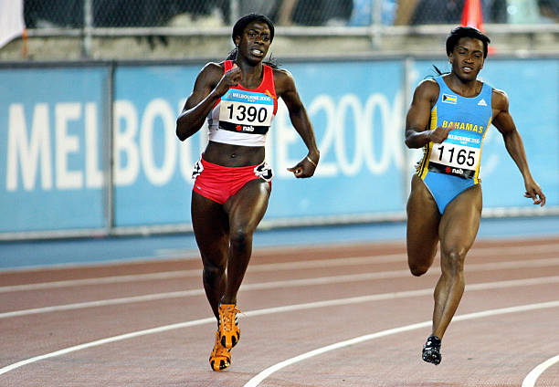 中小学生羽毛球入门:基础动作与比赛规则详解