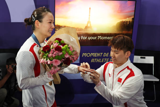 羽毛球扣杀教学+实战集锦：从入门到暴扣全解析