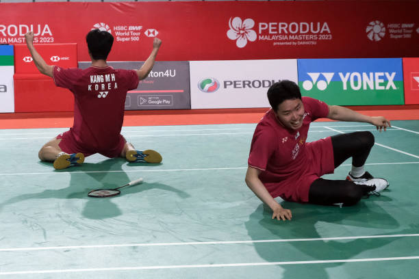 羽毛球多少钱一个？选购指南帮你省钱