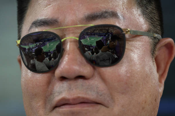 栗原文音球拍技术亮点：碳纤维材质与减震科技