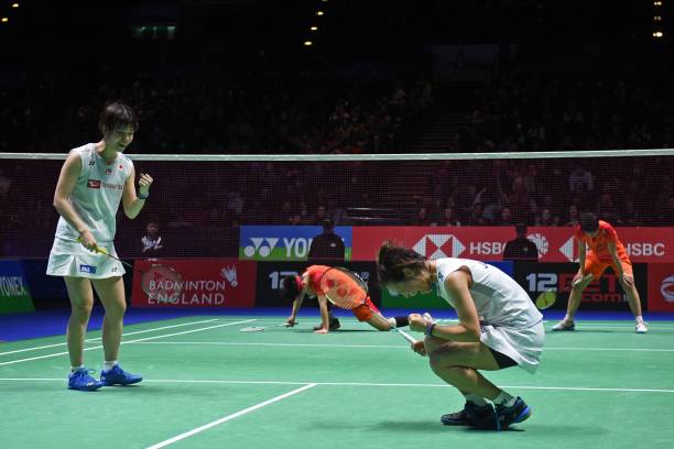 羽毛球高远球与吊球：打法技巧与实战运用