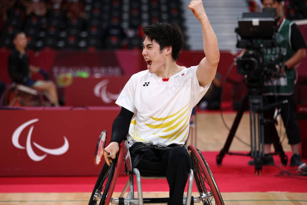 5分钟掌握正确握拍姿势的关键要点