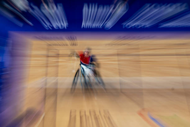 儿童绘画必备：超萌羽毛球画法视频