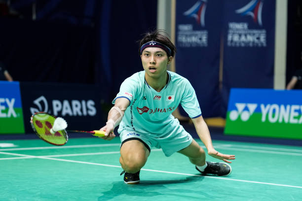 羽毛球比赛规则全解析:从计分到换边