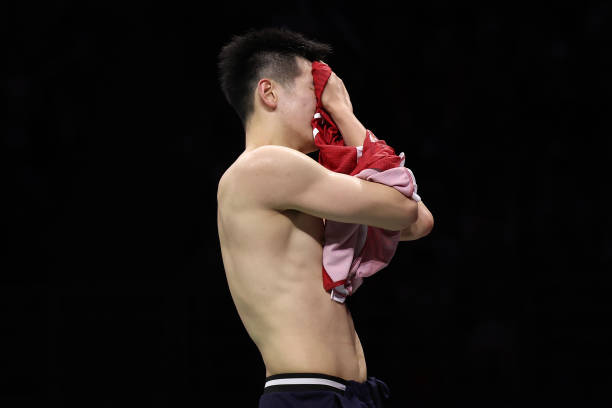 羽毛球拍品牌黑科技盘点：碳纤维、减震系统谁更强？