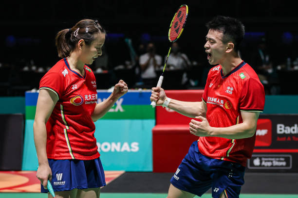 25磅羽毛球拍实战测评：击球感与控球表现如何？