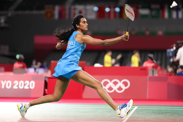 专业教练建议：十岁女孩学羽毛球的训练计划