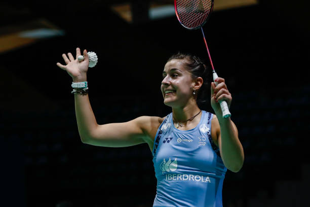 进攻型 vs 防守型？不同打法羽毛球拍推荐