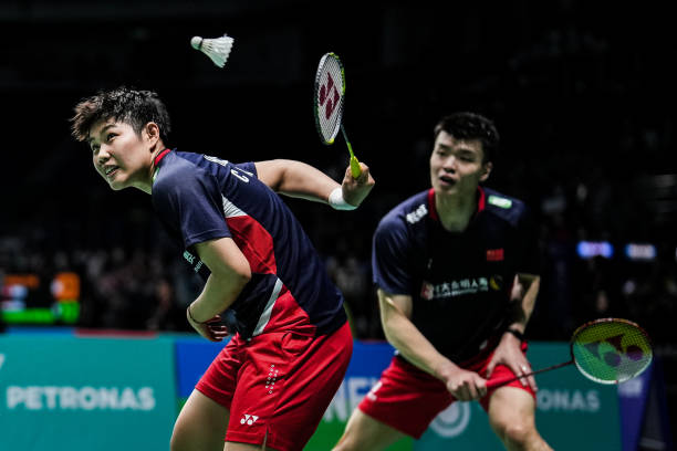 儿童羽毛球拍磅数解析:低磅数和高磅数的区别