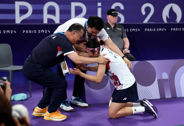 石宇奇最新动态:军人身份疑云,视频证据曝光