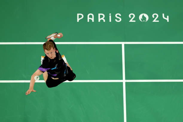 高远球击球点与发力关系:让你的球飞得更远更稳