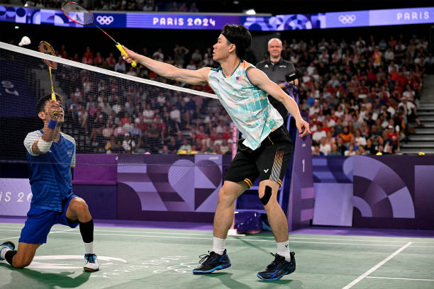 小学生羽毛球拍入门指南：如何挑选适合初学者的球拍