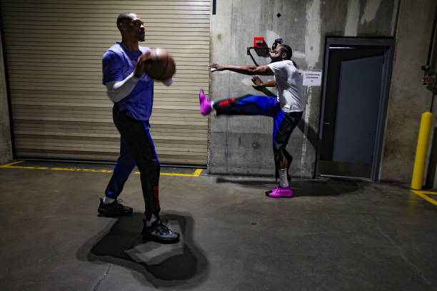 篮板高度是否应随年龄调整？