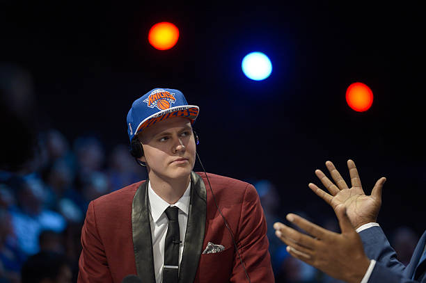 想知道CBA总决赛直播?这些渠道不容错过!