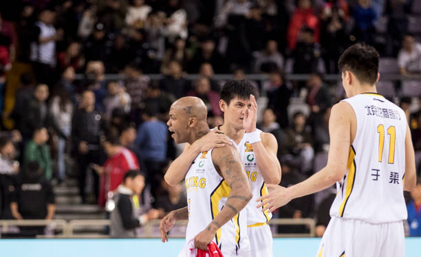 不同档次室内篮球馆建设费用对比：经济型与豪华型的差异