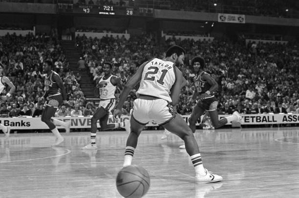 谁才是NBA史上第二得分后卫?科比、韦德还是艾弗森?