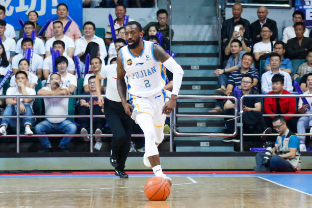 篮板安装规范:确保安全与比赛公平性