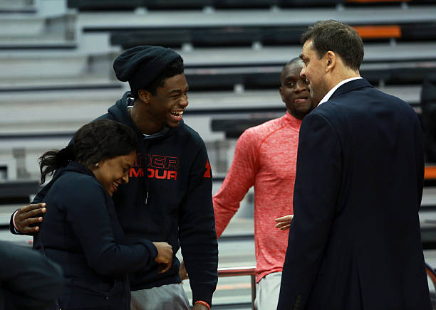 最新篮球规则版本年份及对比赛的影响