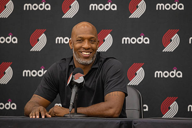 队徽收藏指南：步行者历年标志版本盘点