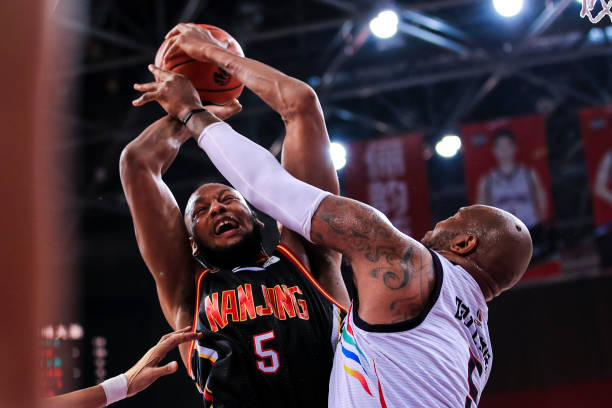 手机看CBA回放:官方APP及第三方平台全攻略