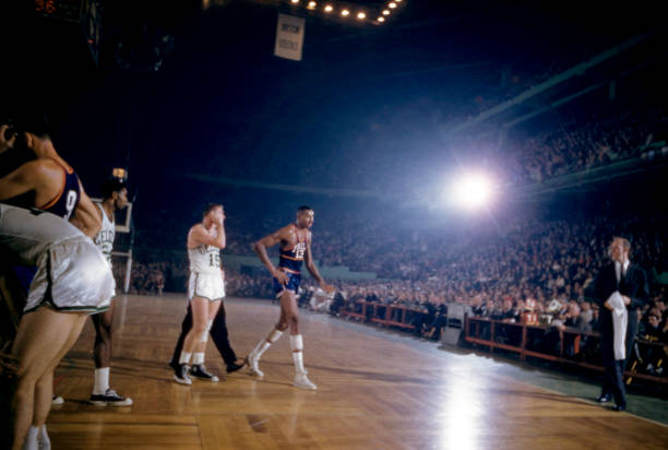 王翊雄荣膺2021年CBA选秀状元，开启职业篮球新征程