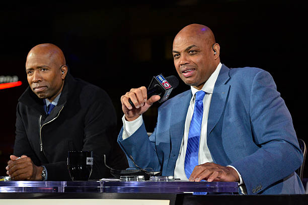 伤病缠身的扣篮王：CBA小前锋的职业生涯挑战