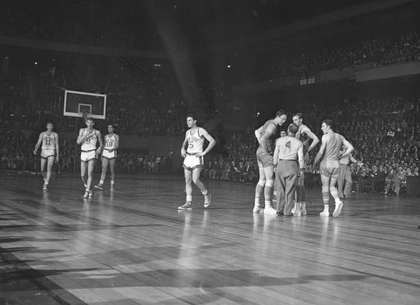 二次运球犯规姿势详解：如何避免被吹？