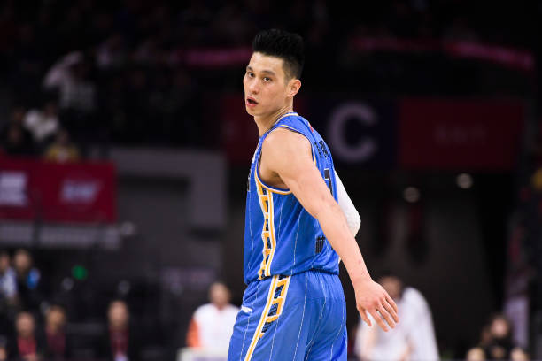 不用专业工具也能画好篮球场线